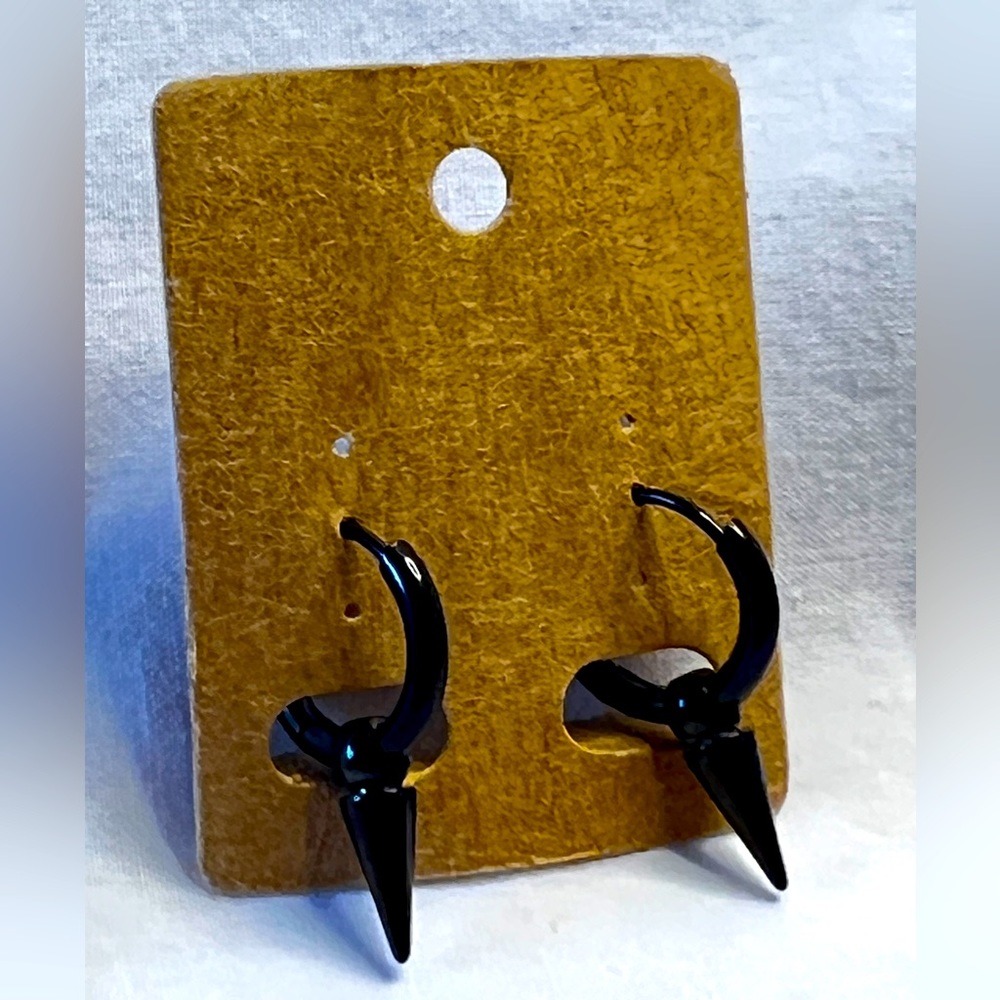 NWOT Back Huggie Hoops w/ Removable Black Pointed Pendant~Unisex
